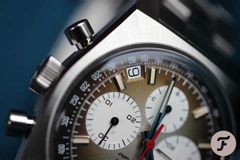 Sunday Morning Showdown: Revival Rivals — Breitling Vs. Zenith .